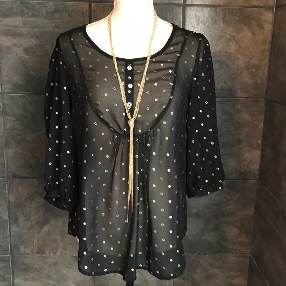 Stunning Romeo & Juliet Couture Flowy Top-Size S